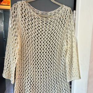 Boston Proper sz M crocheted 3/4 length sleeve pullover top